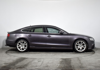 Подержанный автомобиль Audi A5 Liftback 2009 года (4 фото)