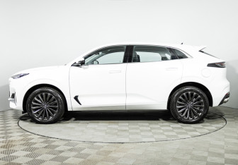 Подержанный автомобиль Changan UNI-K 2022 года (8 фото)