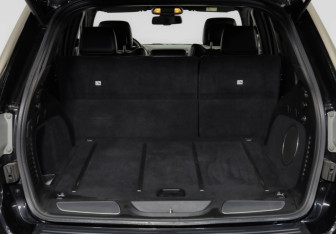 Подержанный автомобиль Jeep Grand Cherokee 2013 года (29 фото)