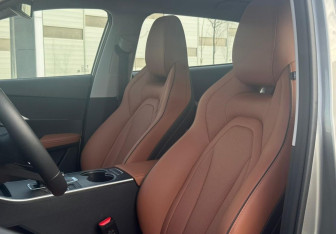 Подержанный автомобиль Omoda C5 2023 года (16 фото)