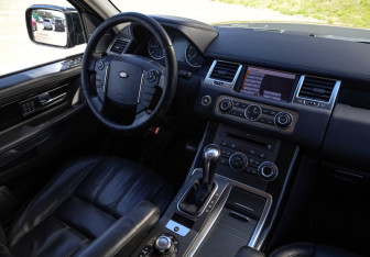 Подержанный автомобиль Land Rover Range Rover Sport 2011 года (11 фото)
