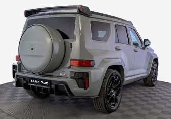 Новый Tank 700 2025 (2 фото)