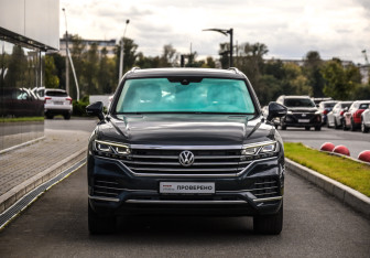 Подержанный автомобиль Volkswagen Touareg 2019 года (4 фото)
