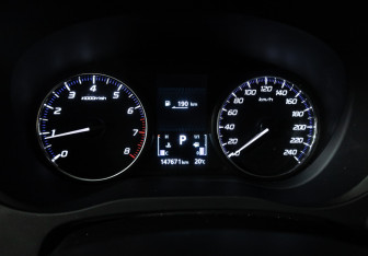 Подержанный автомобиль Mitsubishi Outlander 2019 года (12 фото)