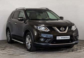 Подержанный автомобиль Nissan X-Trail 2017 года (3 фото)