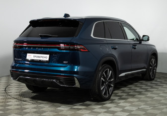 Подержанный автомобиль Geely Monjaro 2024 года (5 фото)