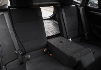 Подержанный автомобиль BMW X1 2013 года (24 фото)