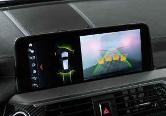 Подержанный автомобиль BMW X3 2018 года (18 фото)