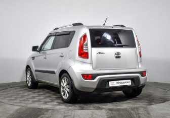 Подержанный автомобиль Kia Soul 2013 года (7 фото)