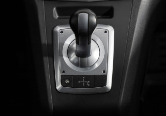 Подержанный автомобиль Opel Zafira Compactvan 2012 года (17 фото)