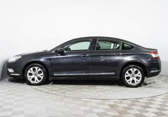Подержанный автомобиль Citroen C5 Sedan 2011 года (8 фото)