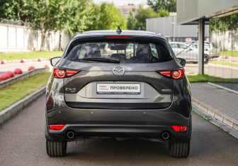 Подержанный автомобиль Mazda CX-5 2020 года (7 фото)