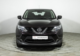 Подержанный автомобиль Nissan Qashqai 2014 года (2 фото)