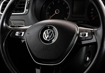 Подержанный автомобиль Volkswagen Polo Sedan 2018 года (11 фото)