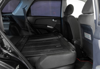 Подержанный автомобиль Kia Sportage 2008 года (20 фото)