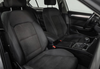 Подержанный автомобиль Volkswagen Passat Sedan 2015 года (22 фото)