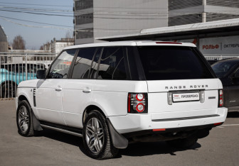 Подержанный автомобиль Land Rover Range Rover 2012 года (9 фото)