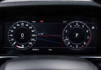 Подержанный автомобиль Land Rover Range Rover 2018 года (13 фото)