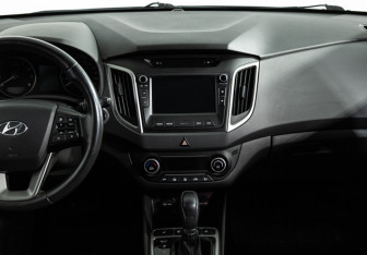 Подержанный автомобиль Hyundai Creta 2017 года (14 фото)