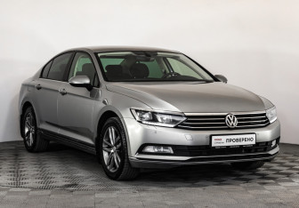 Подержанный автомобиль Volkswagen Passat Sedan 2016 года (4 фото)