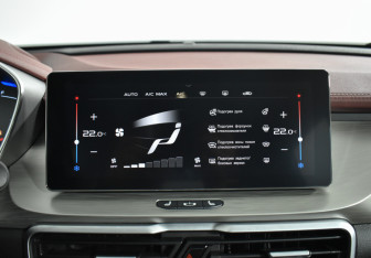 Подержанный автомобиль Geely Coolray 2023 года (15 фото)