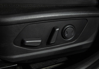 Подержанный автомобиль Hyundai Tucson 2021 года (15 фото)