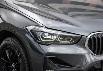 Подержанный автомобиль BMW X1 2019 года (11 фото)