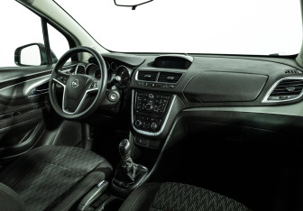 Подержанный автомобиль Opel Mokka 2014 года (9 фото)