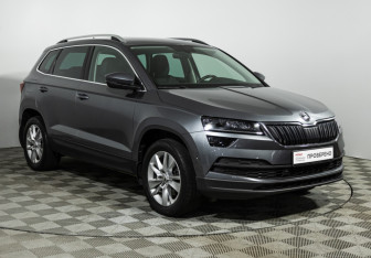 Подержанный автомобиль Skoda Karoq 2020 года (3 фото)