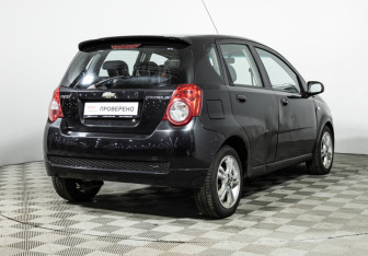 Подержанный автомобиль Chevrolet Aveo Hatchback 2008 года (5 фото)