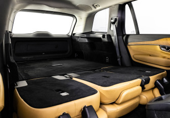 Подержанный автомобиль Volvo XC90 2015 года (27 фото)