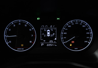 Подержанный автомобиль Geely Emgrand 2023 года (12 фото)