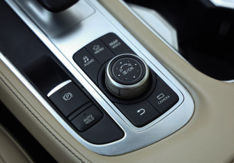 Подержанный автомобиль Infiniti QX60 2022 года (20 фото)