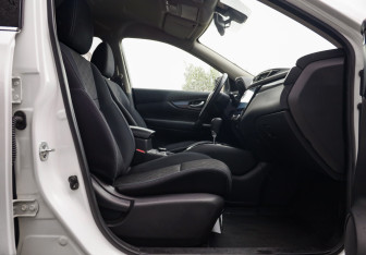 Подержанный автомобиль Nissan X-Trail 2018 года (25 фото)