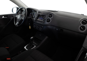 Подержанный автомобиль Volkswagen Tiguan 2015 года (11 фото)