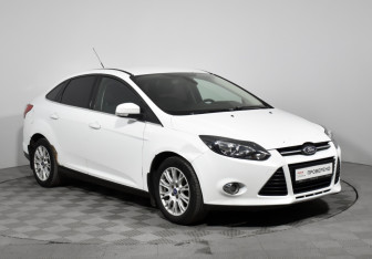 Подержанный автомобиль Ford Focus Sedan 2012 года (3 фото)