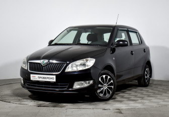 Подержанный автомобиль Skoda Fabia Hatchback 2010 года (1 фото)