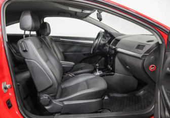 Подержанный автомобиль Opel Astra Hatchback 2007 года (17 фото)