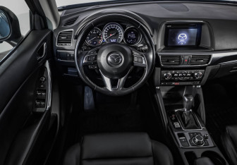 Подержанный автомобиль Mazda CX-5 2017 года (10 фото)