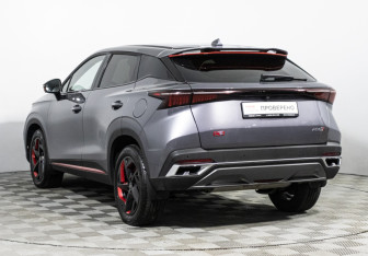 Подержанный автомобиль Omoda C5 2022 года (7 фото)