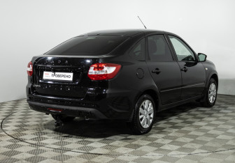 Подержанный автомобиль LADA (ВАЗ) Granta Sedan 2020 года (5 фото)