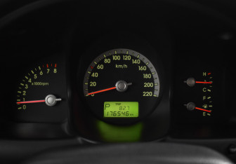 Подержанный автомобиль Kia Sportage 2007 года (22 фото)