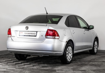 Подержанный автомобиль Volkswagen Polo Sedan 2013 года (5 фото)