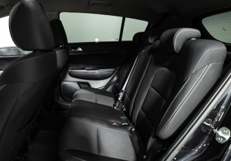 Подержанный автомобиль Kia Sportage 2020 года (10 фото)