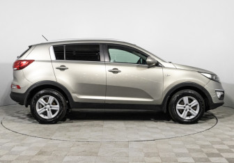 Подержанный автомобиль Kia Sportage 2014 года (4 фото)
