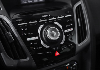 Подержанный автомобиль Ford Focus Hatchback 2012 года (14 фото)