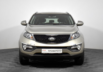Подержанный автомобиль Kia Sportage 2014 года (2 фото)
