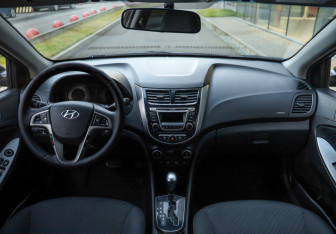 Подержанный автомобиль Hyundai Solaris Sedan 2014 года (11 фото)