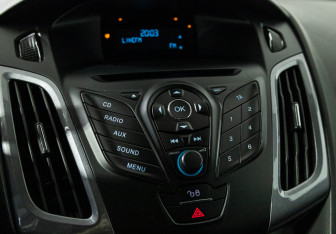 Подержанный автомобиль Ford Focus Hatchback 2014 года (15 фото)