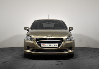 Подержанный автомобиль Peugeot 301 2013 года (2 фото)